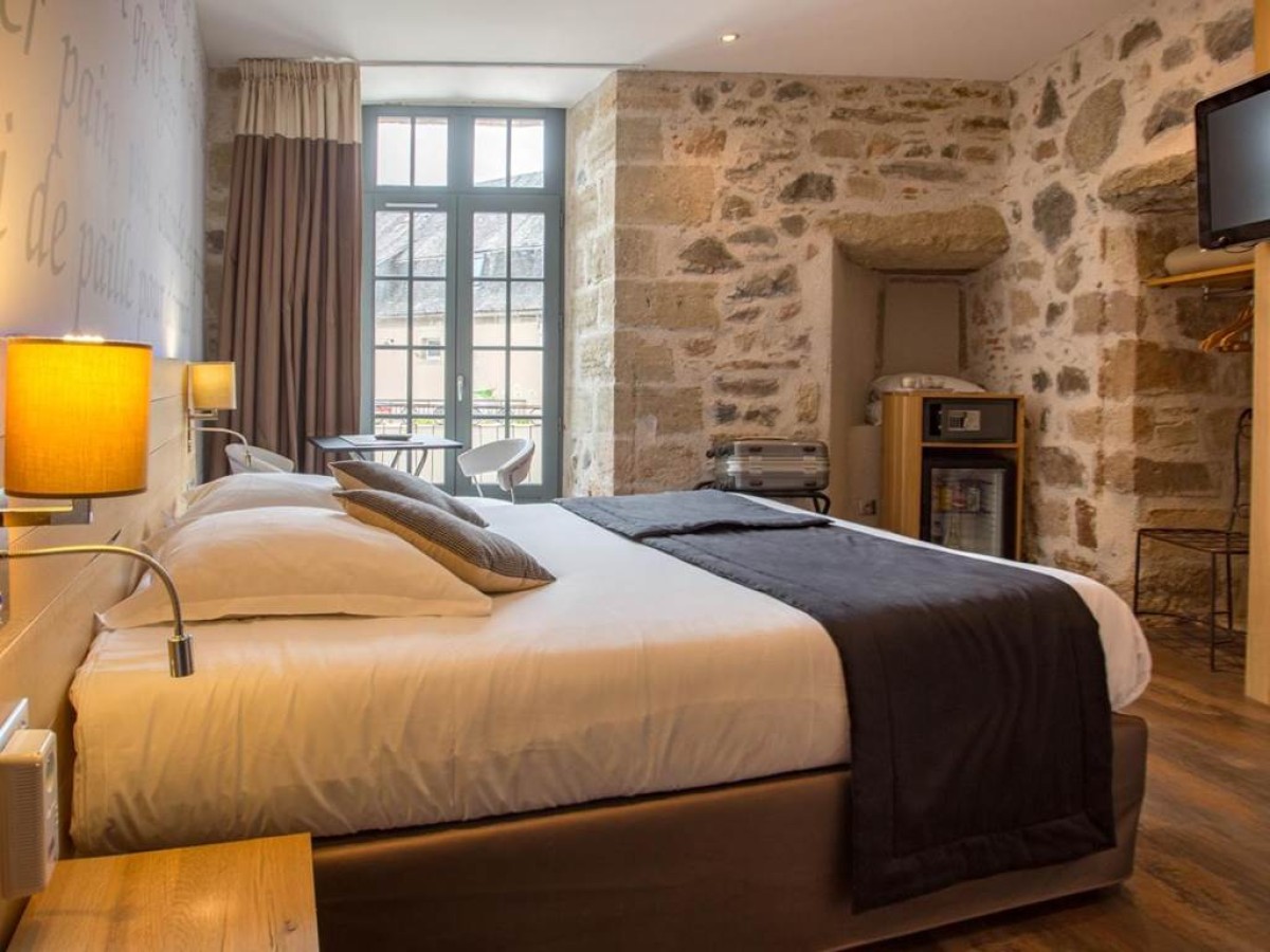 Charme et Caractère Le Turenne - Bonjour Fun