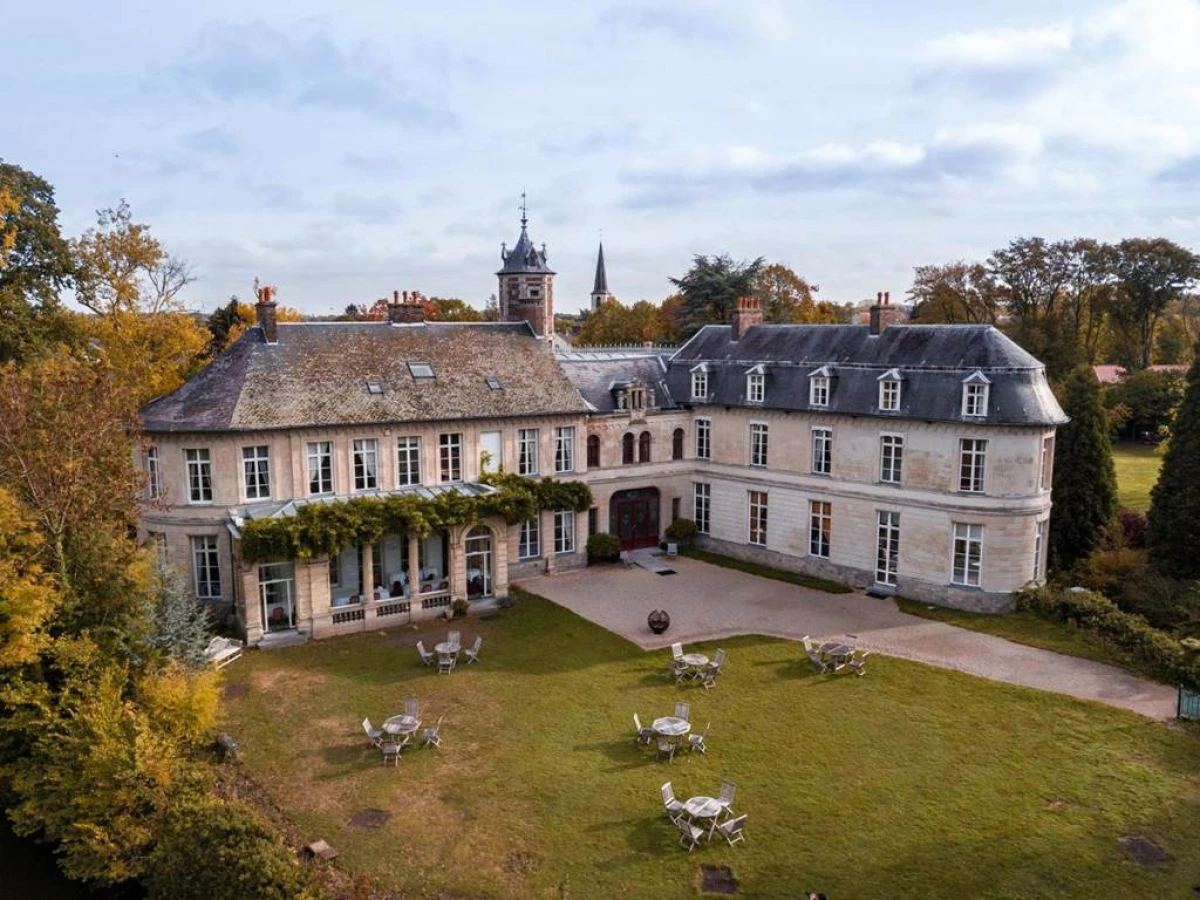 Chateau D'aubry - Bonjour Fun