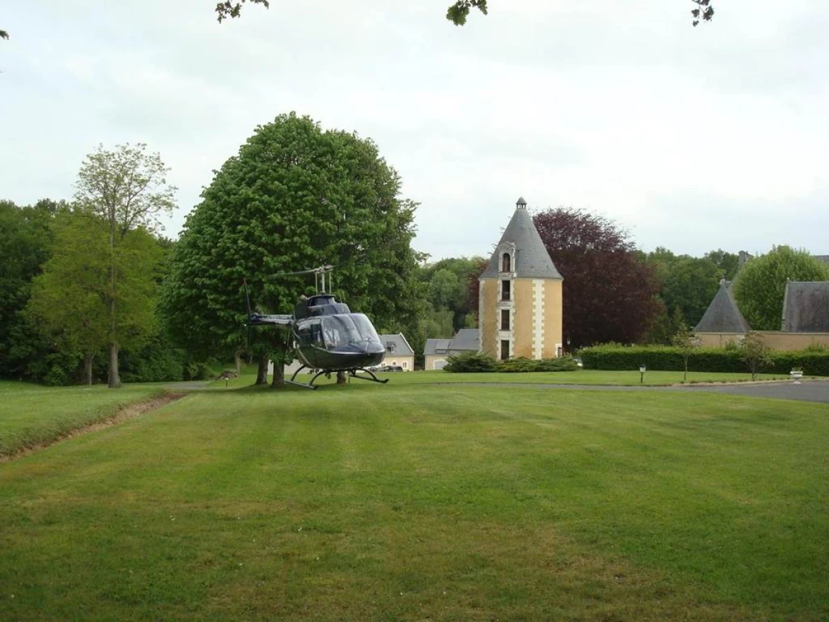 Château de la Menaudière - Bonjour Fun