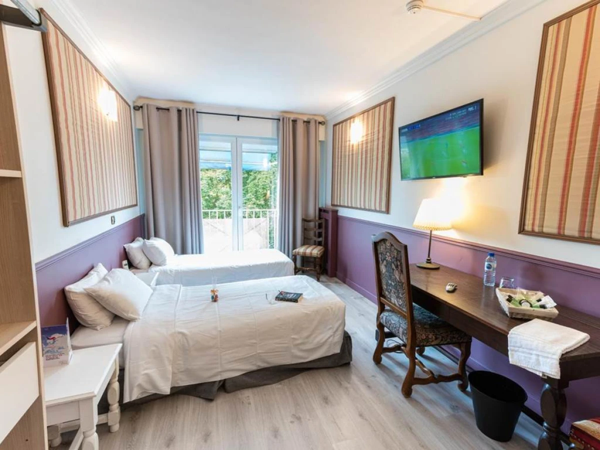 Chenal Hotel - Bonjour Fun