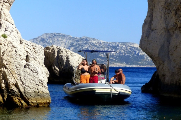 Circuit 2 h découverte de Marseille par la mer - Bonjour Fun