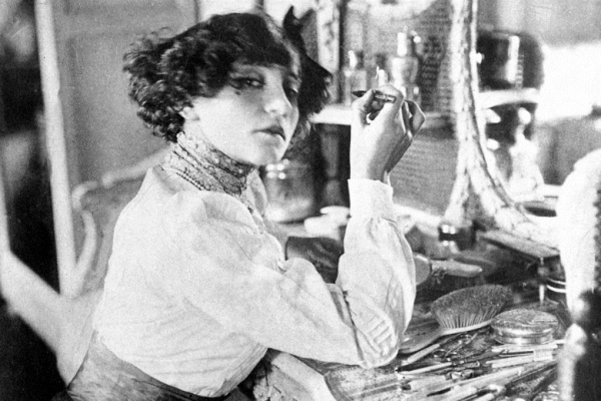 Colette à Besançon, la belle époque - Bonjour Fun