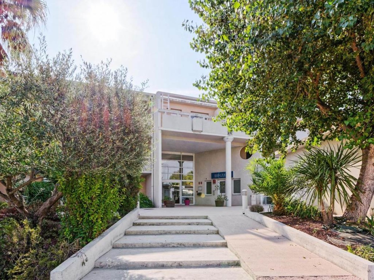 Comfort Aparthotel Six-Fours - Bonjour Fun