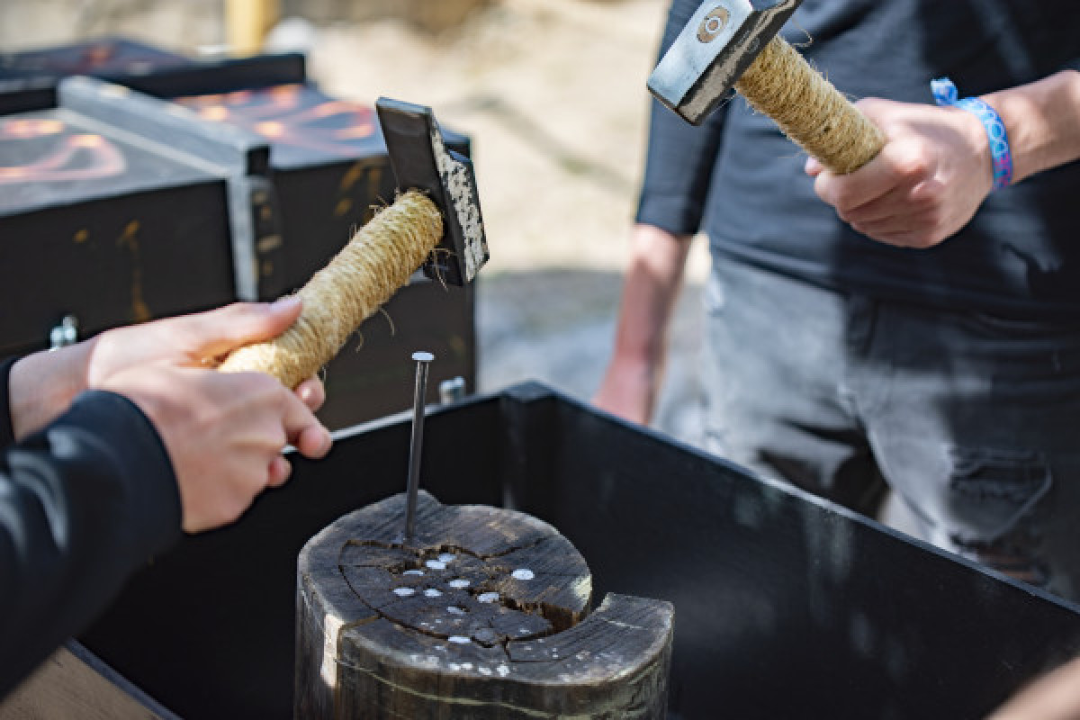 Construisez la plus belle catapulte et menez votre clan à la victoire ! - Bonjour Fun