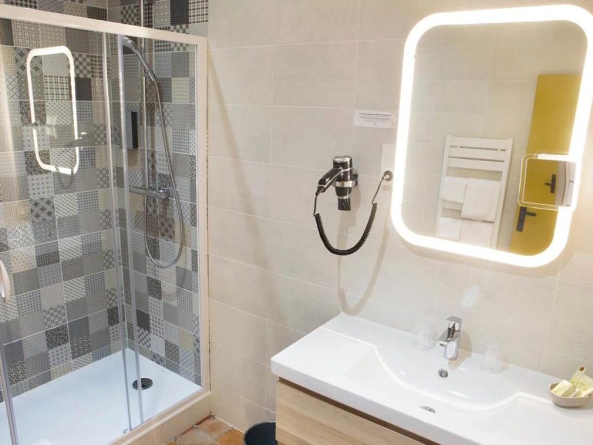 Contact Hôtels Le Savigny & Spa - Bonjour Fun