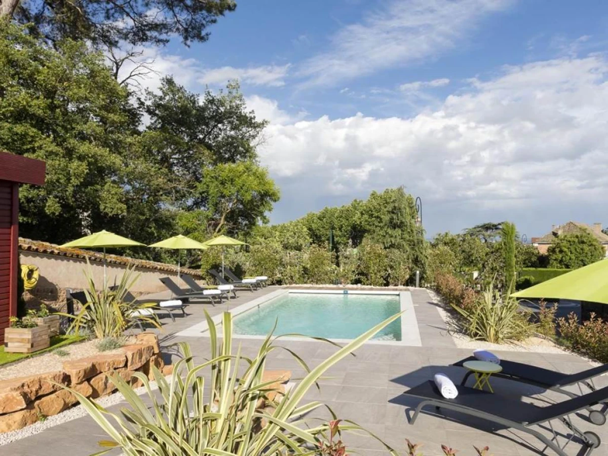 Contact Hôtels Le Savigny & Spa - Bonjour Fun
