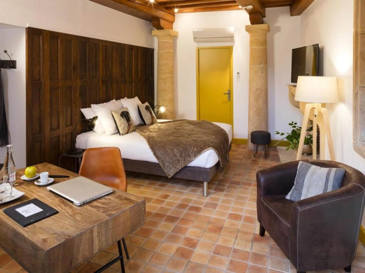 Contact Hôtels Le Savigny & Spa - Bonjour Fun