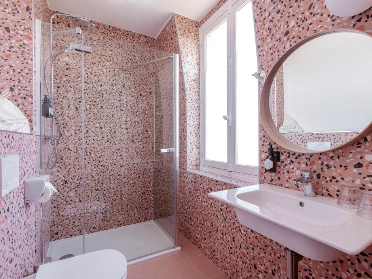 Corneille - Entrée autonome - Bonjour Fun