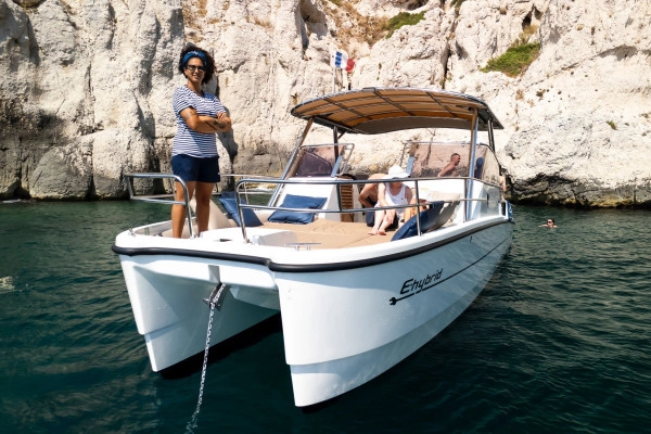 Croisière baignade Parc National des Calanques en demi-journée - Musée du Mucem - Bonjour Fun Croisière baignade Parc National des Calanques en demi-journée - Musée du Mucem - Bonjour Fun