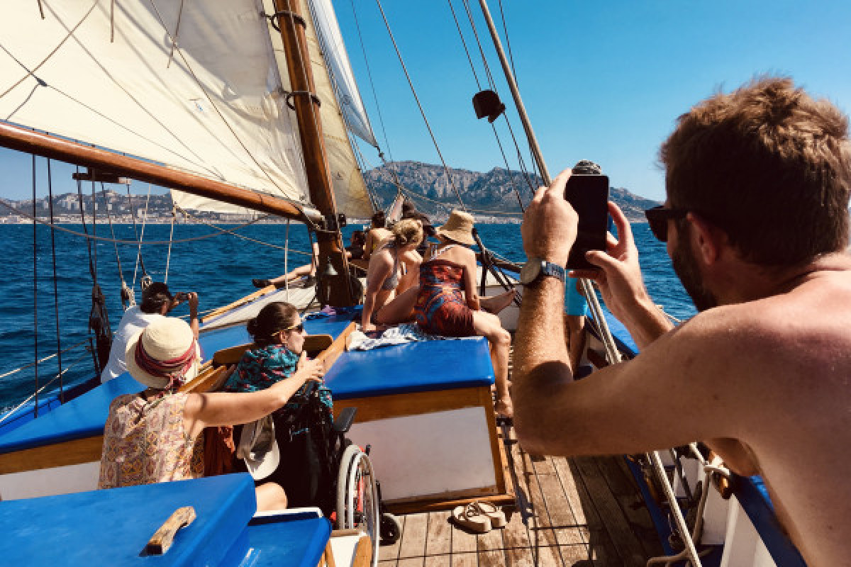 Découverte de 10 Amers Insolites - Bonjour Fun