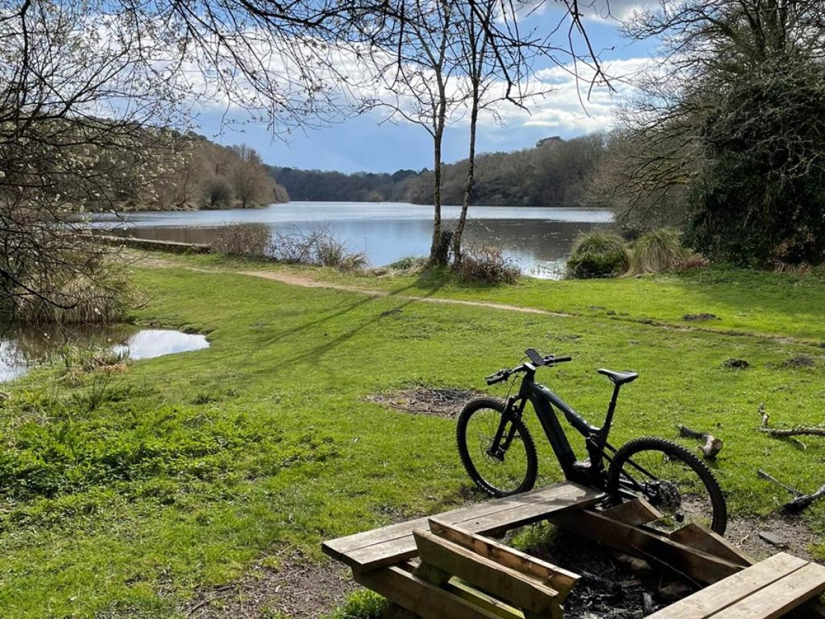 Découverte du Pays d’Auray en VTT : Histoire, spiritualité et nature - Bonjour Fun