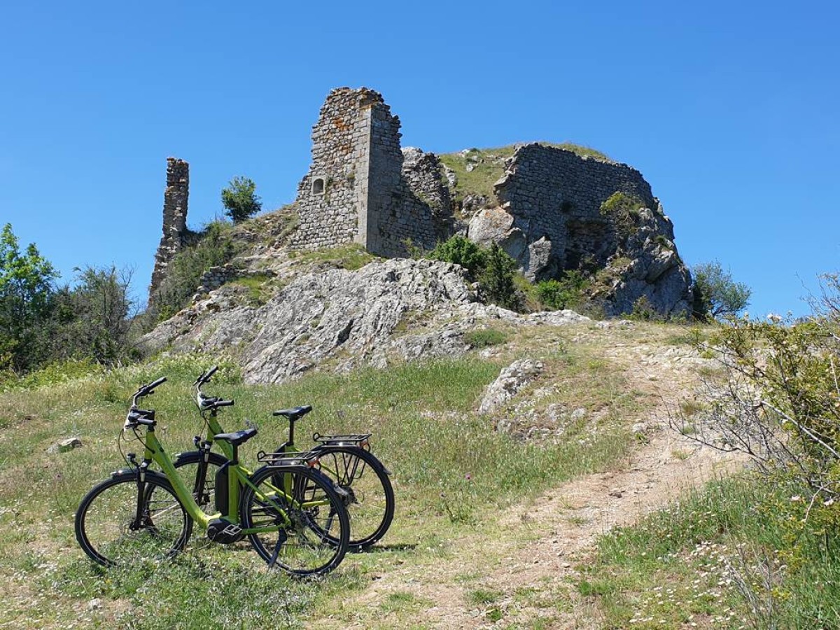 Découverte et Sérénité en Provence : Boucle en vélo électrique - Bonjour Fun