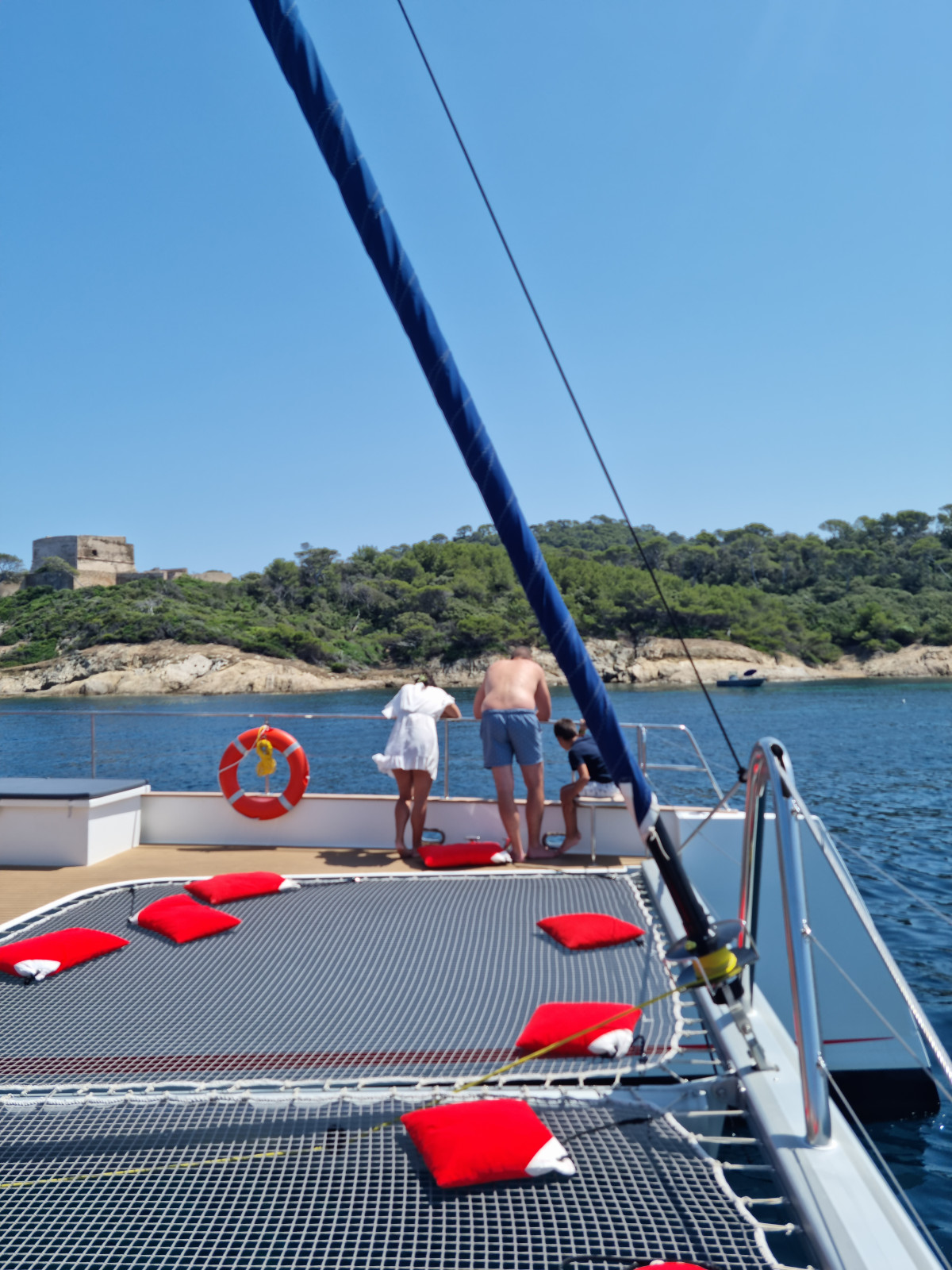 Départ Hyères - Journée + repas - Fort de Brégançon & Porquerolles - Bonjour Fun
