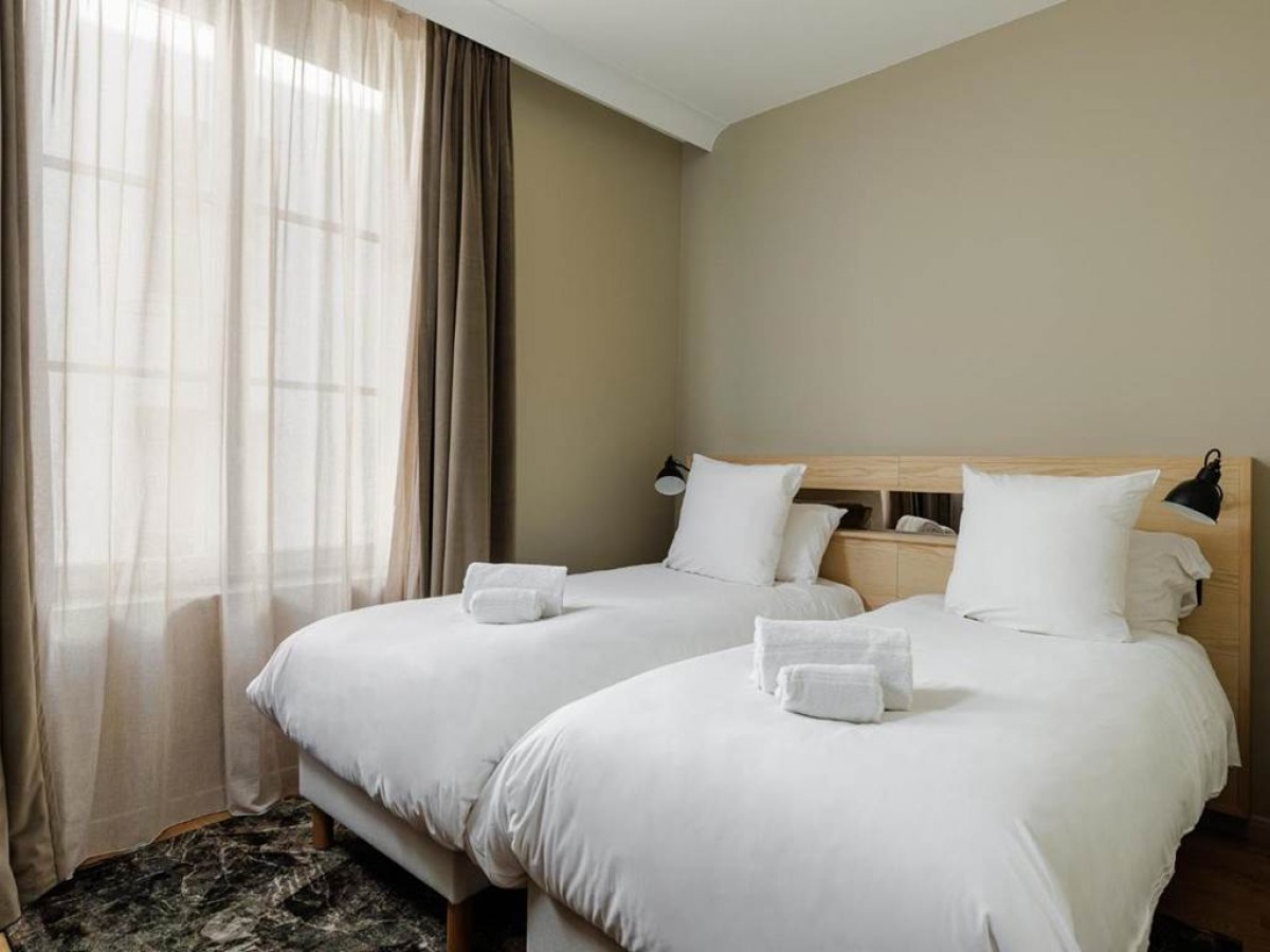 Des Sept - Entrée autonome - Bonjour Fun