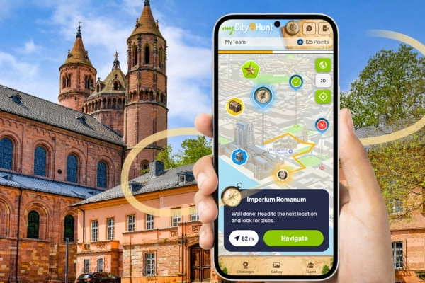 Digital Scavenger Hunt Worms - Bonjour Fun