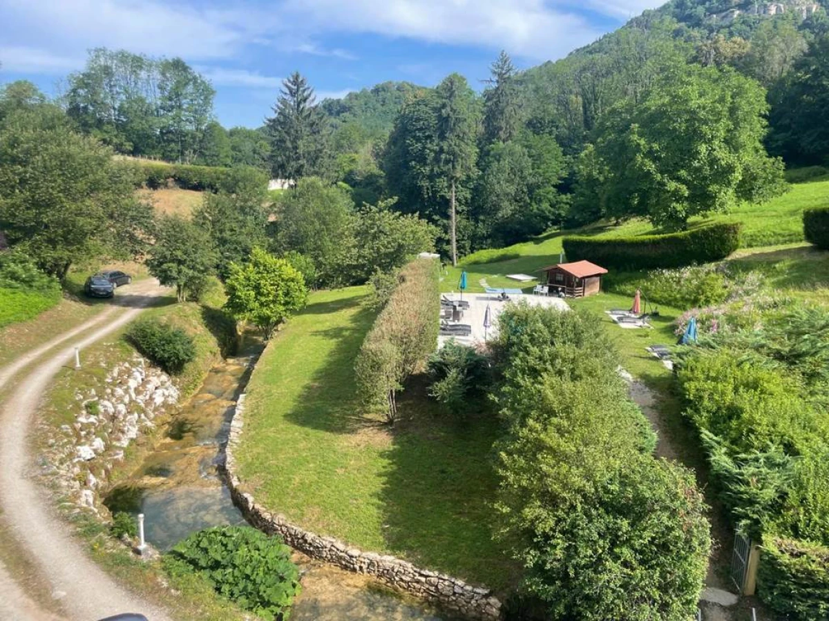 Domaine Du Moulin Vallée Heureuse - Bonjour Fun