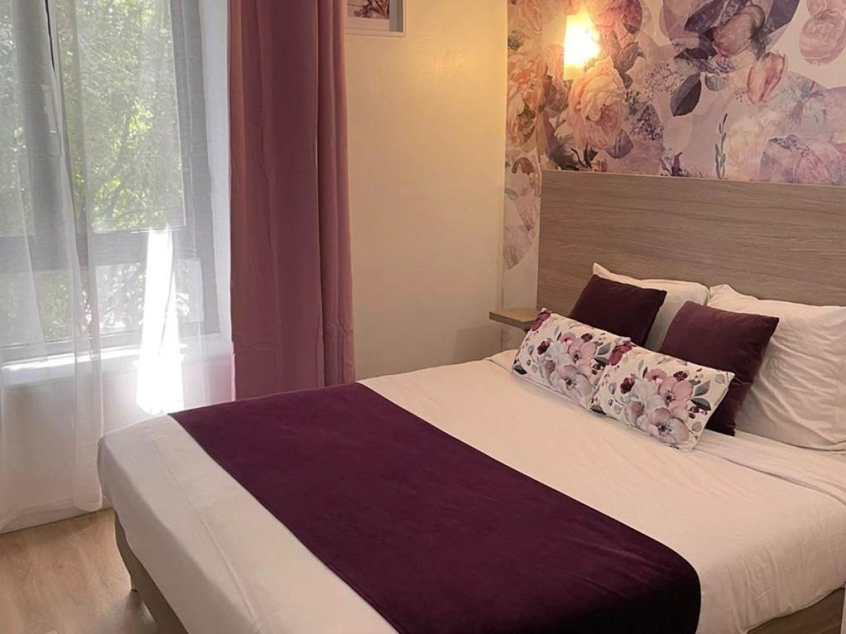 Empire Hôtel - Bonjour Fun