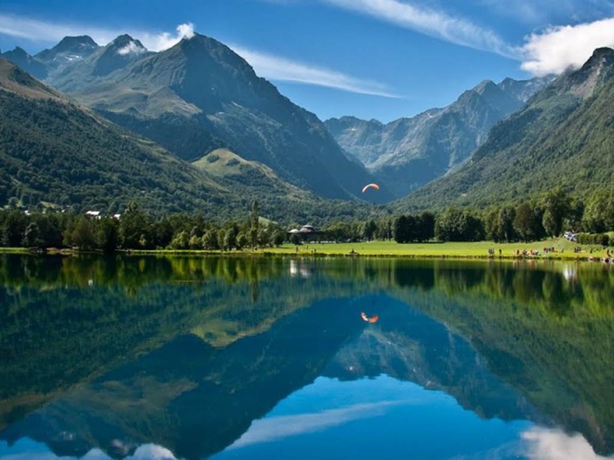 Escalade avec vue sur le lac de Loudenvielle - Bonjour Fun