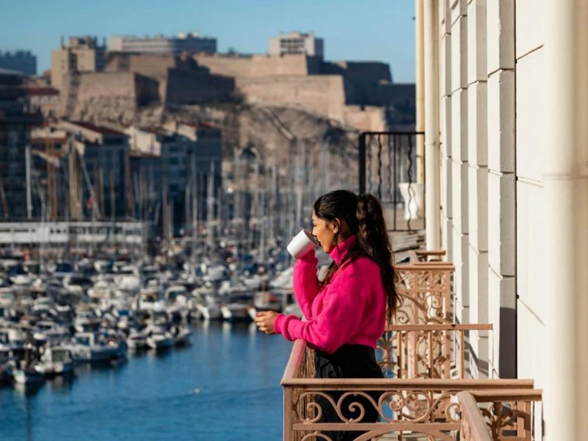 Escale Oceania Marseille Vieux Port - Bonjour Fun