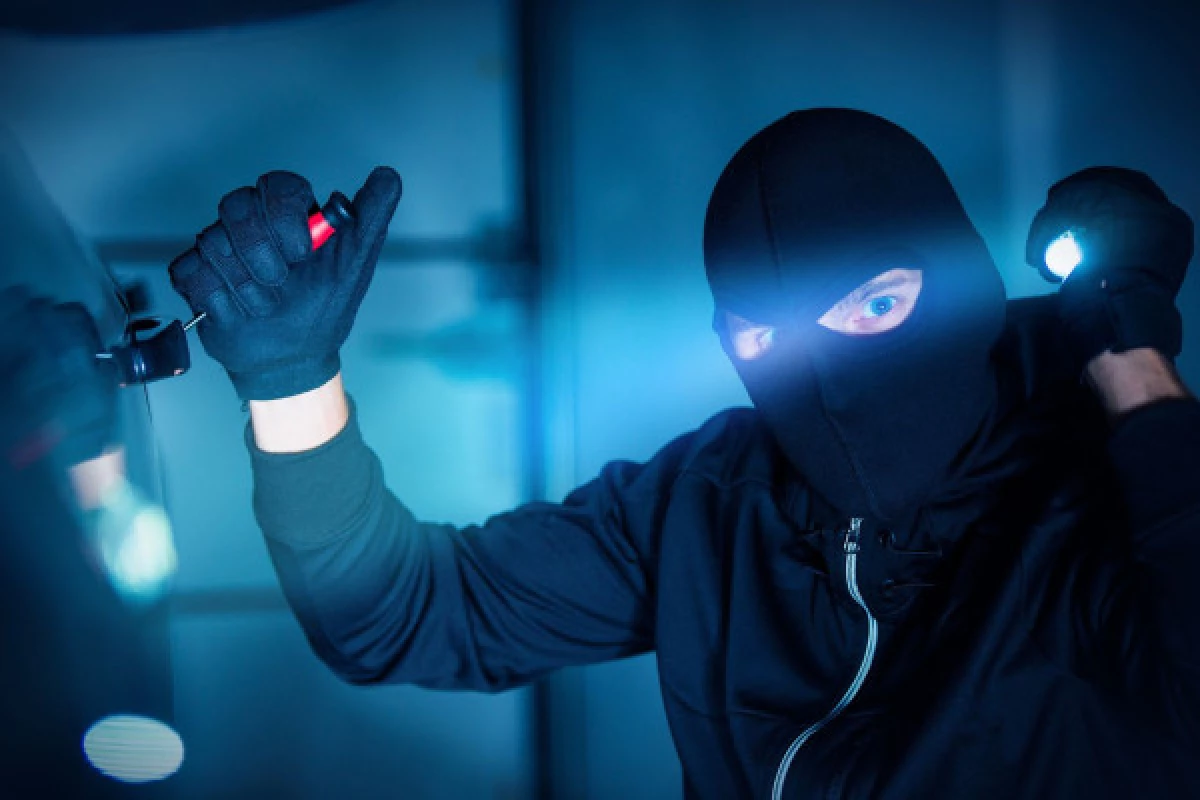 ESCAPE GAME BRAQUAGE PRAGUE - Bonjour Fun