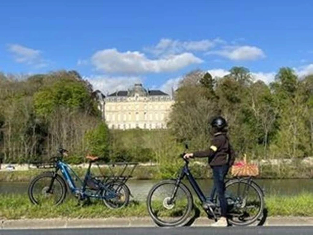 Excursion à vélo électrique sur les rives de la Seine – Melun et ses environs - Bonjour Fun