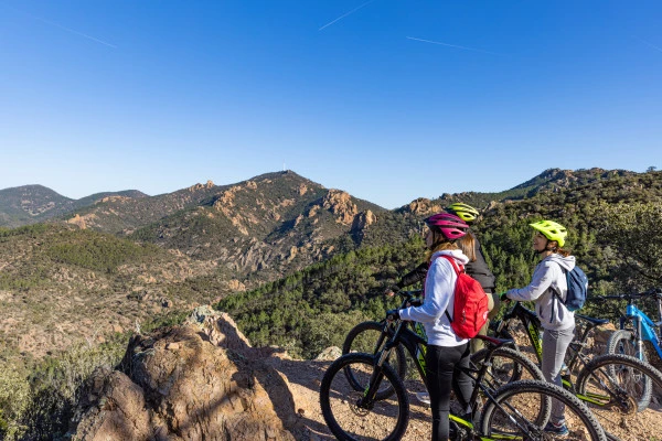 Excursion VTT électrique dans l'Estérel  -Agay-avec guide - Bonjour Fun
