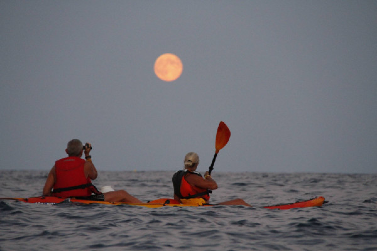 Fullmoon PEPS en kayak de mer "sortie d'exception" - Bonjour Fun