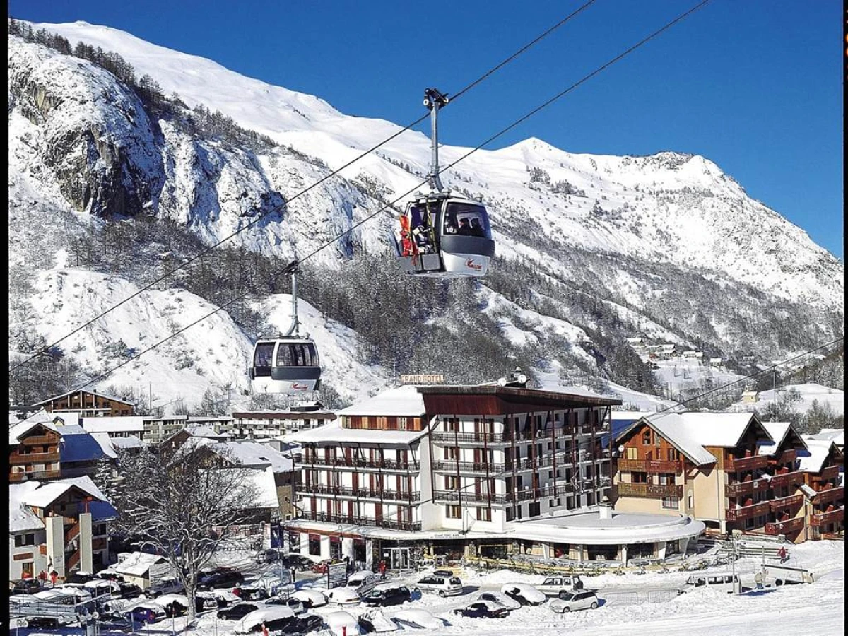 Grand Hotel de Valloire et du Galibier - Bonjour Fun