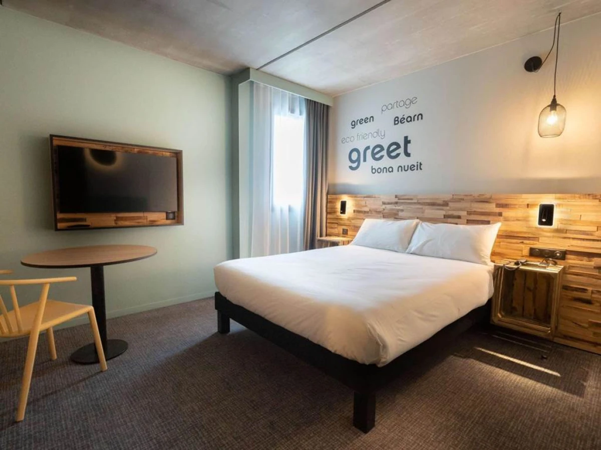 Greet Hôtel Orthez Bearn - Bonjour Fun