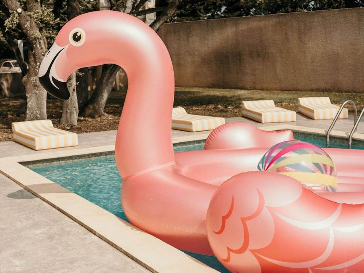 greet hôtel Pont du Gard - Route d'Avignon - Bonjour Fun