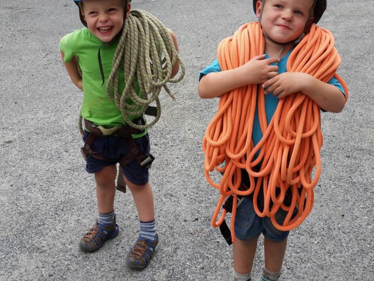 Grimpeurs en herbe, escalade au col d’Aspin - Bonjour Fun