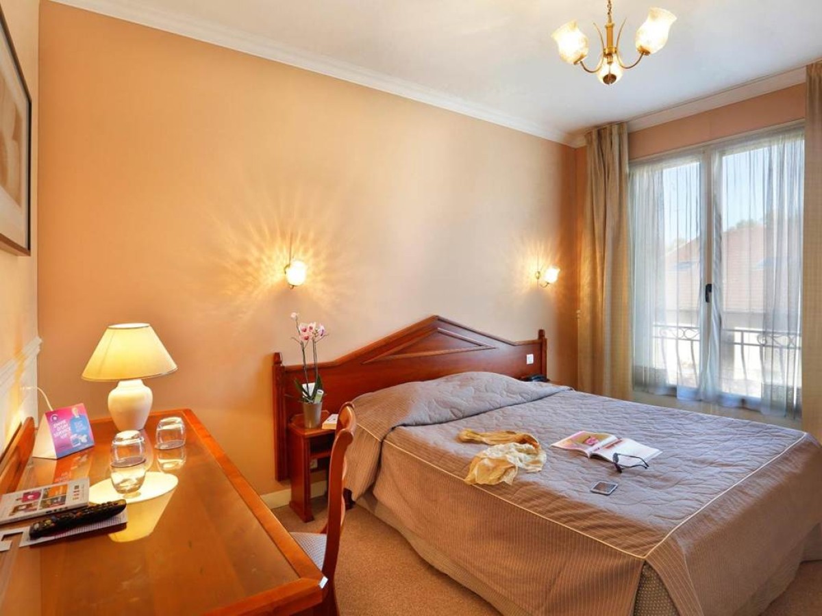 Hostellerie des Trois Pigeons - Bonjour Fun