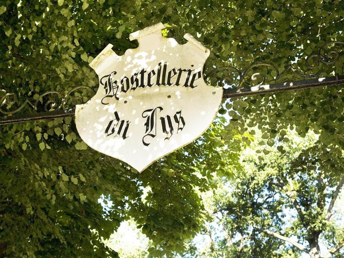 Hostellerie Du Lys - Bonjour Fun