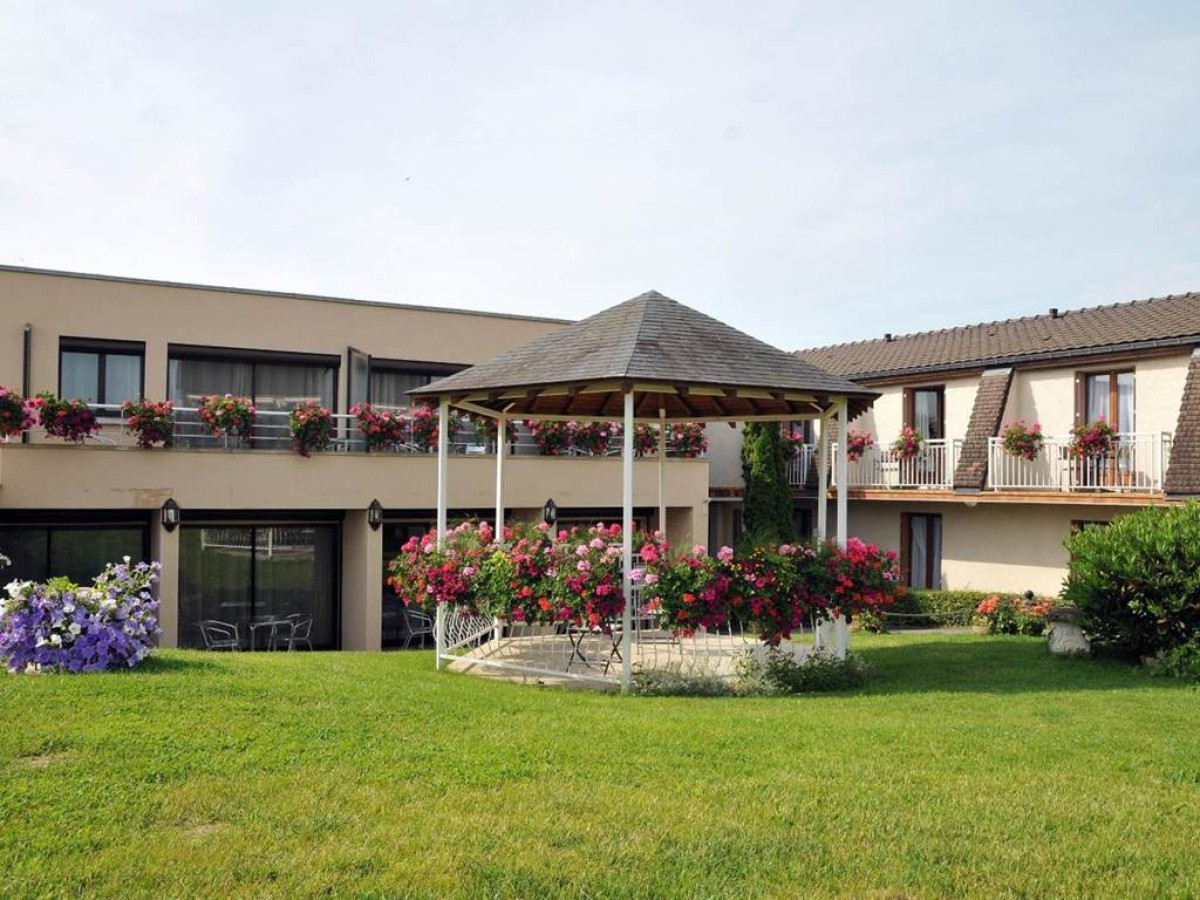 Hostellerie Du Mont Aimé - Bonjour Fun