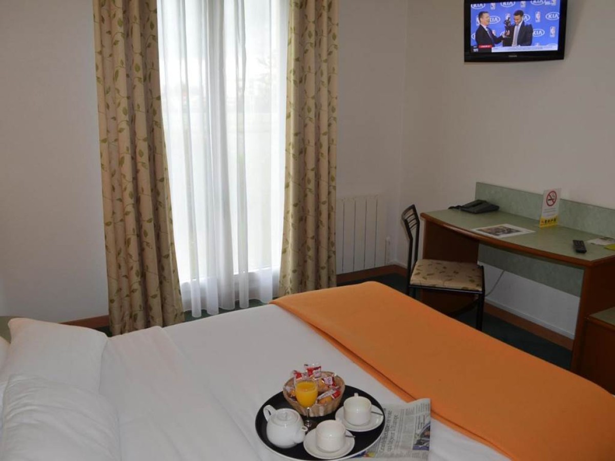 Hostellerie Saint Vincent Beauvais Aeroport - Bonjour Fun