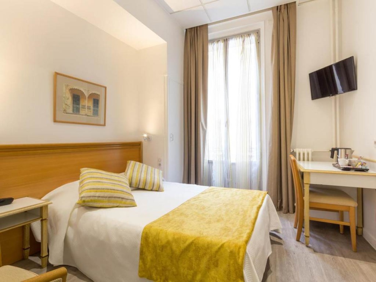 Hotel Busby - Bonjour Fun