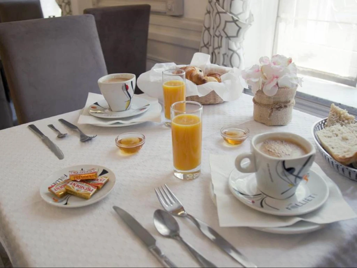 Hotel Busby - Bonjour Fun