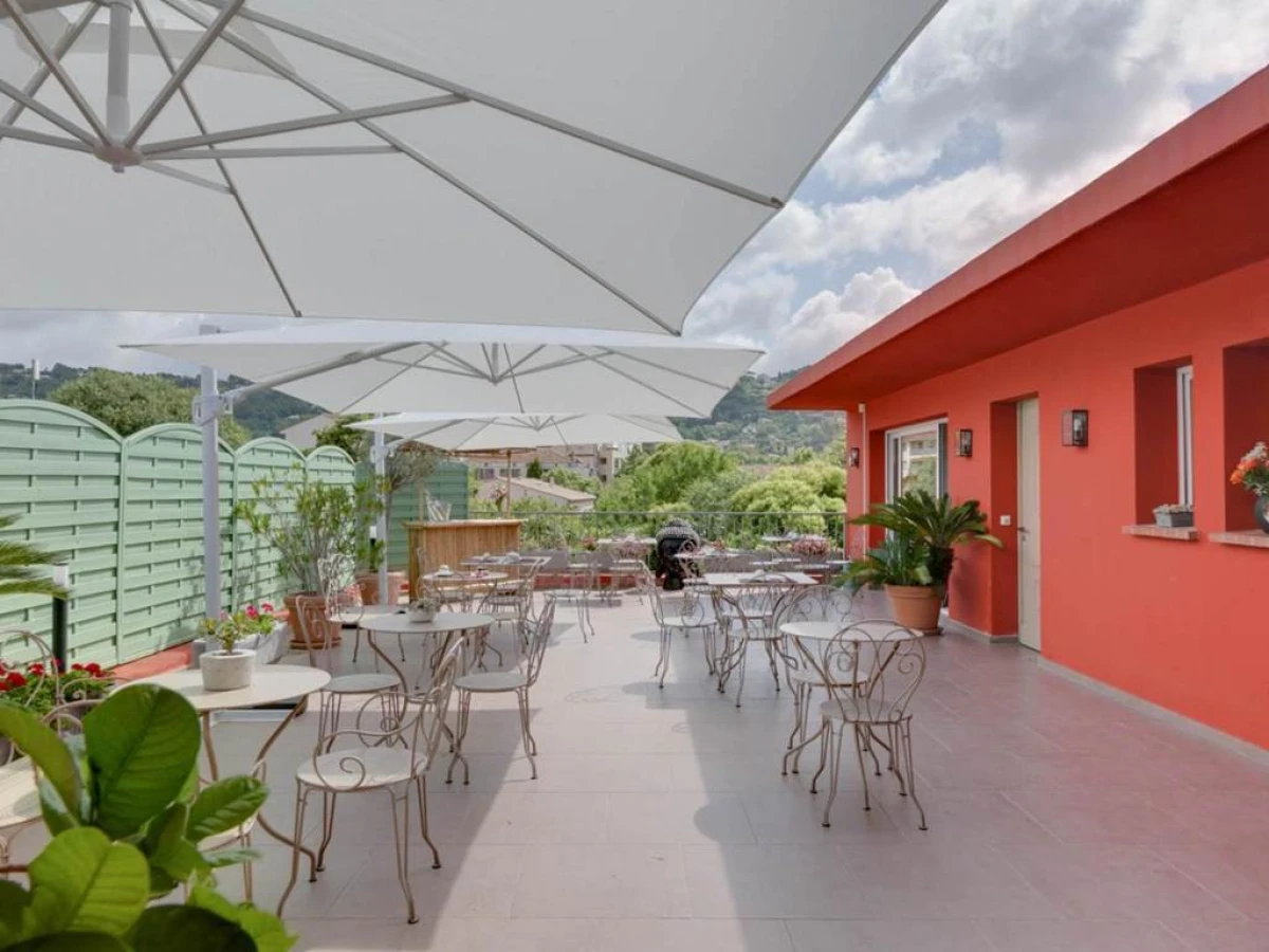 Hôtel CASABELLA Cannes Mouans Sartoux - Bonjour Fun