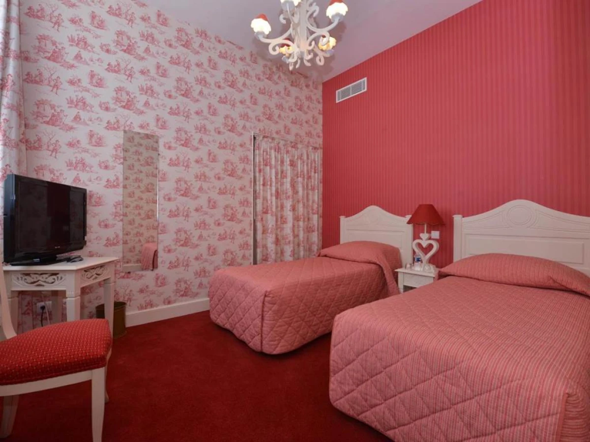 Hotel Castel Jeanson - Bonjour Fun