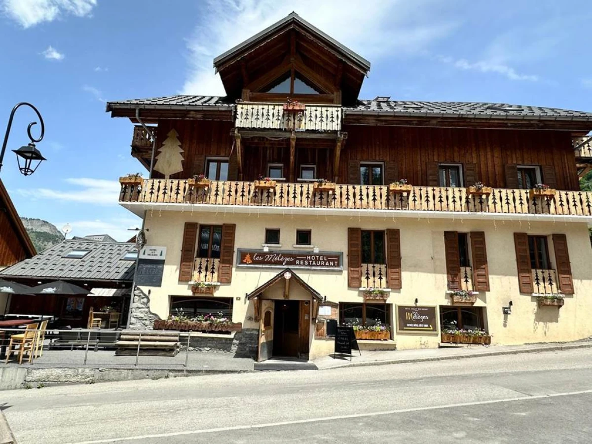Hôtel-Chalet les Mélèzes - Bonjour Fun