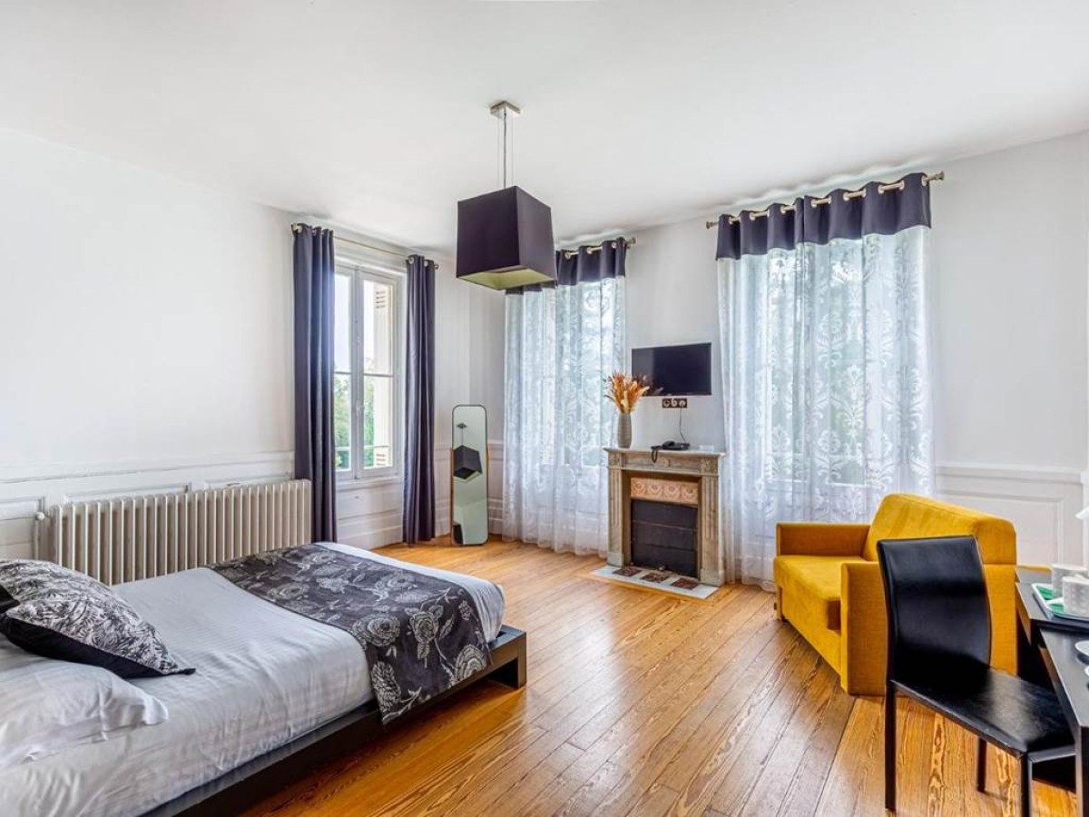 Hôtel Château La Chèze - Bordeaux Floirac - Bonjour Fun