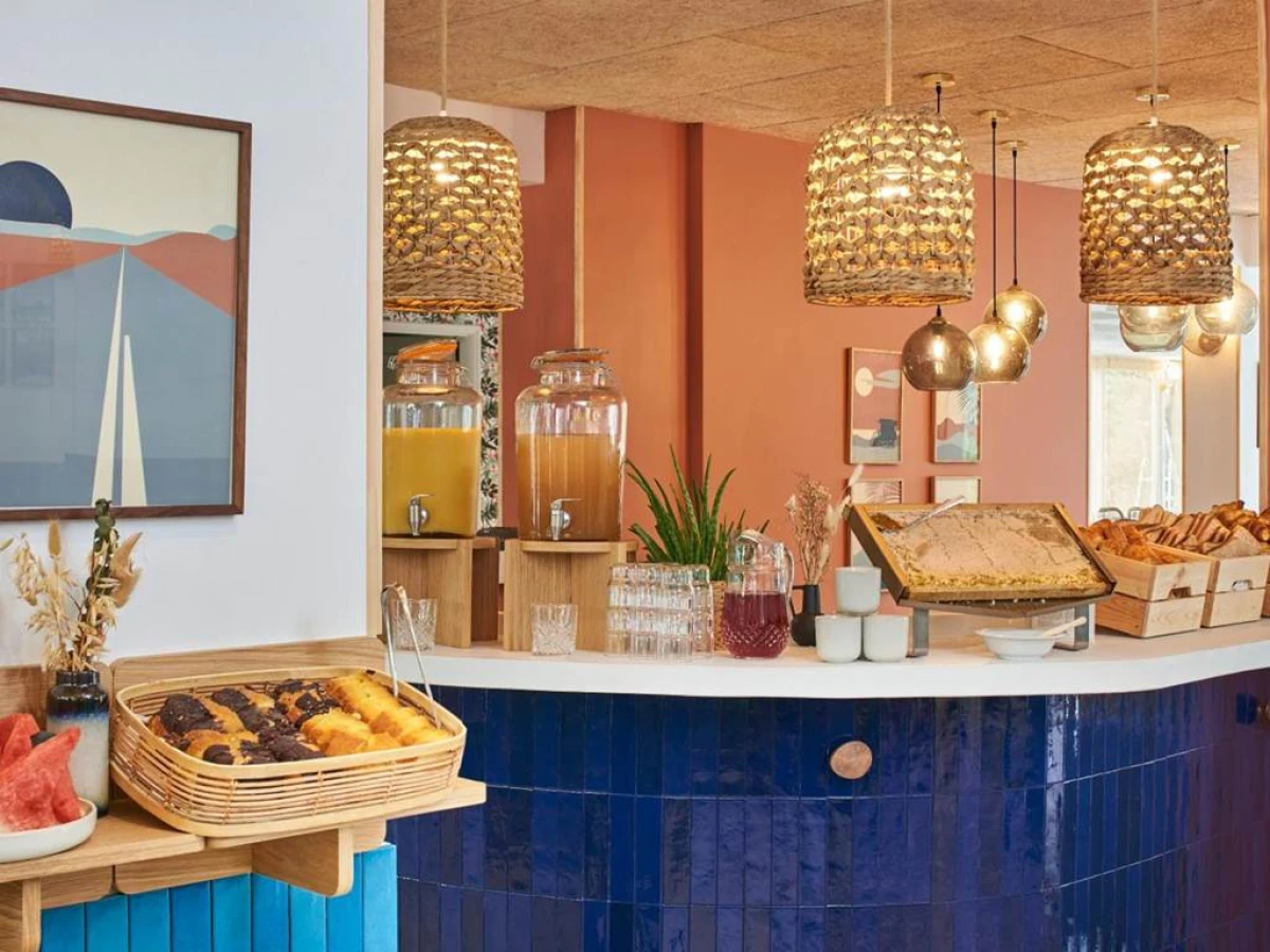 Hôtel Chromatics & Restaurant Hill Club by HappyCu - Bonjour Fun