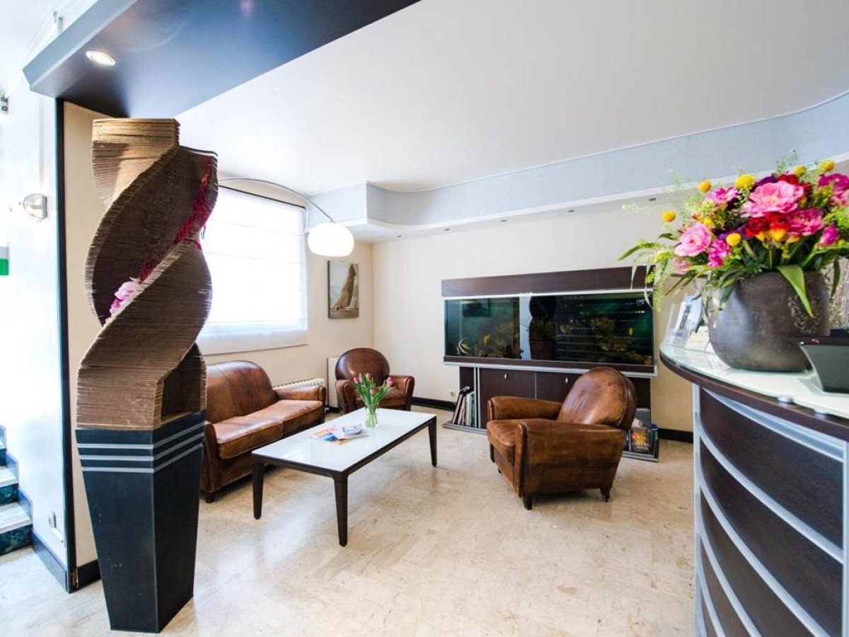 Hôtel Comté de Nice - Bonjour Fun