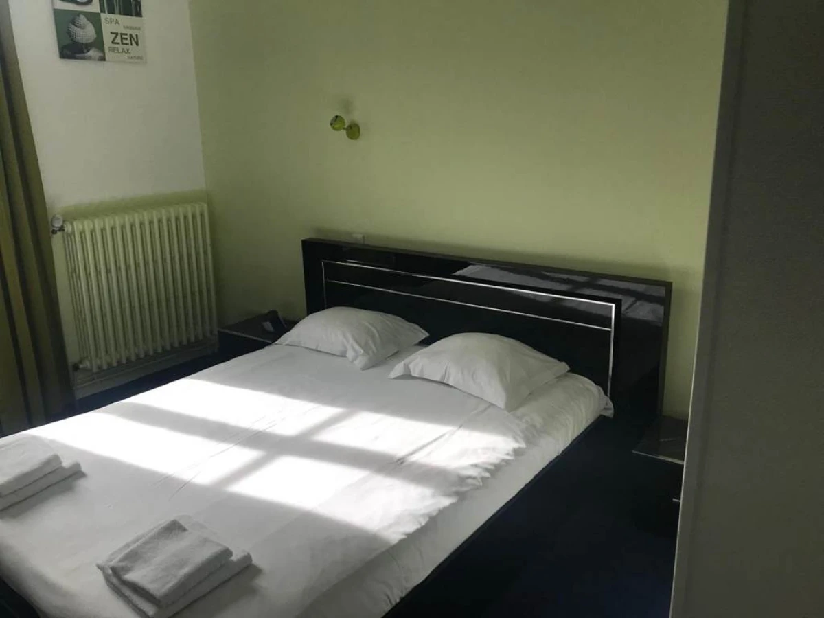 Hotel Couleurs Sud Centre-ville Gare Charleville-M - Bonjour Fun