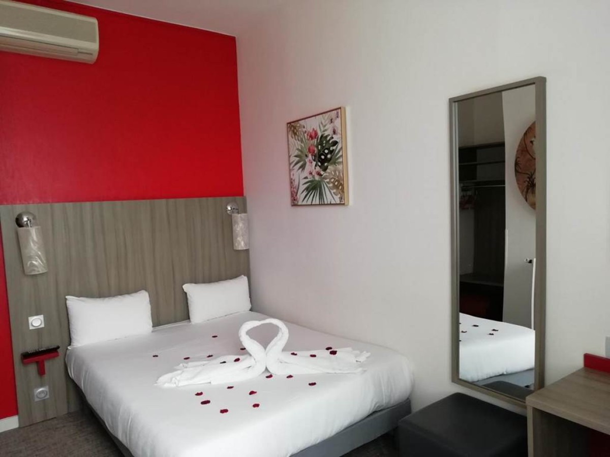 Hôtel de Champagne - Bonjour Fun