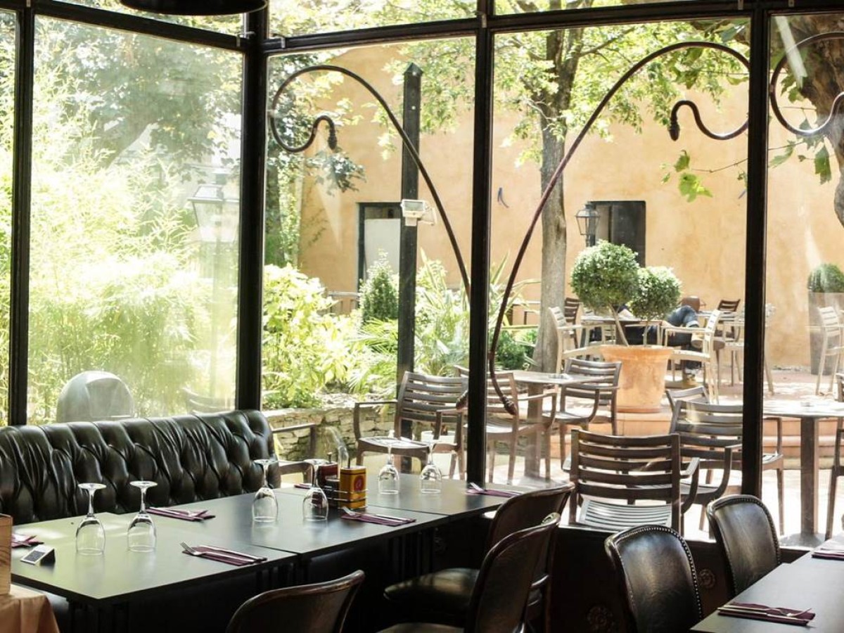 HOTEL DE FRANCE - Hôtel de charme en Provence - Bonjour Fun