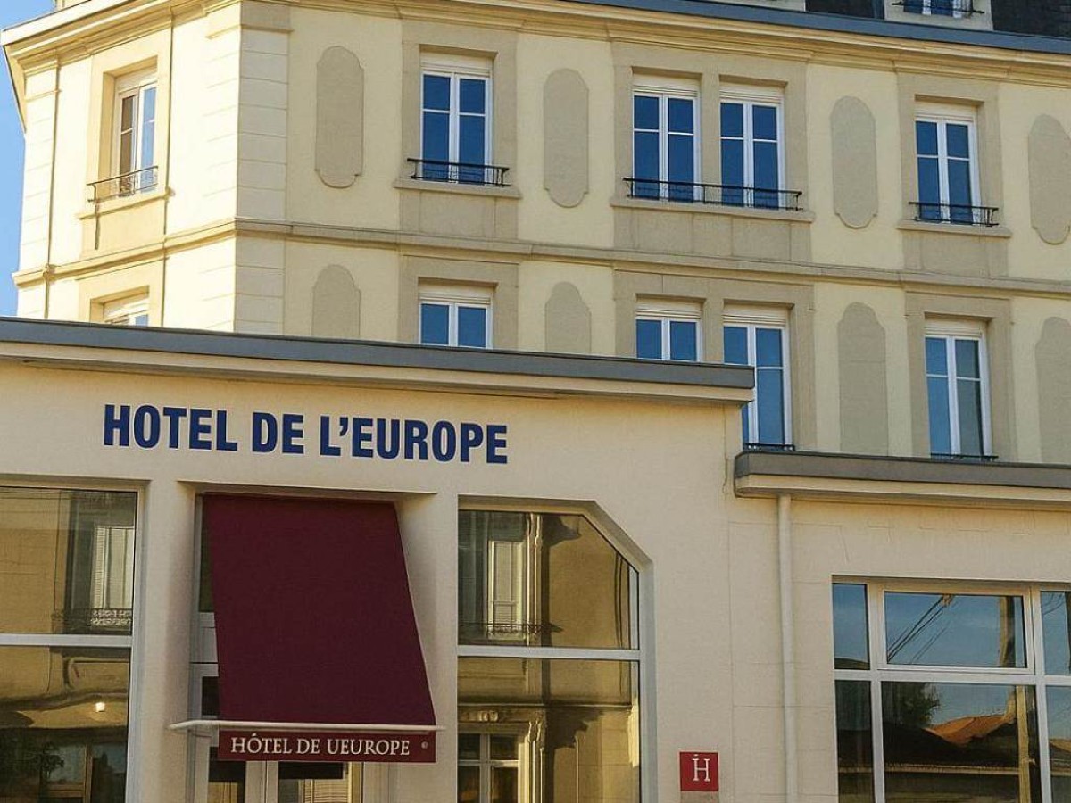 Hotel De L'Europe - Bonjour Fun