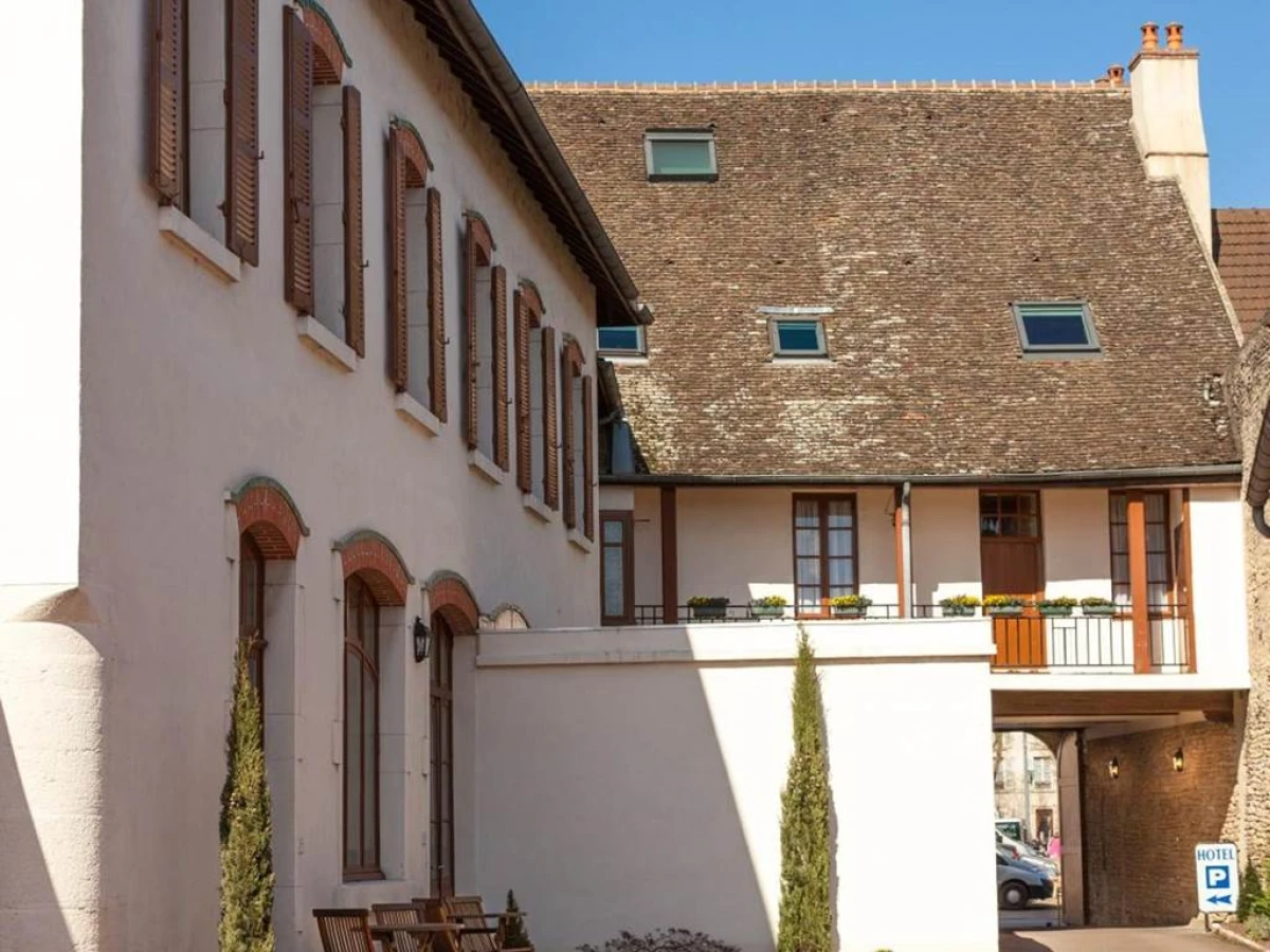 Hotel De La Cloche - Bonjour Fun