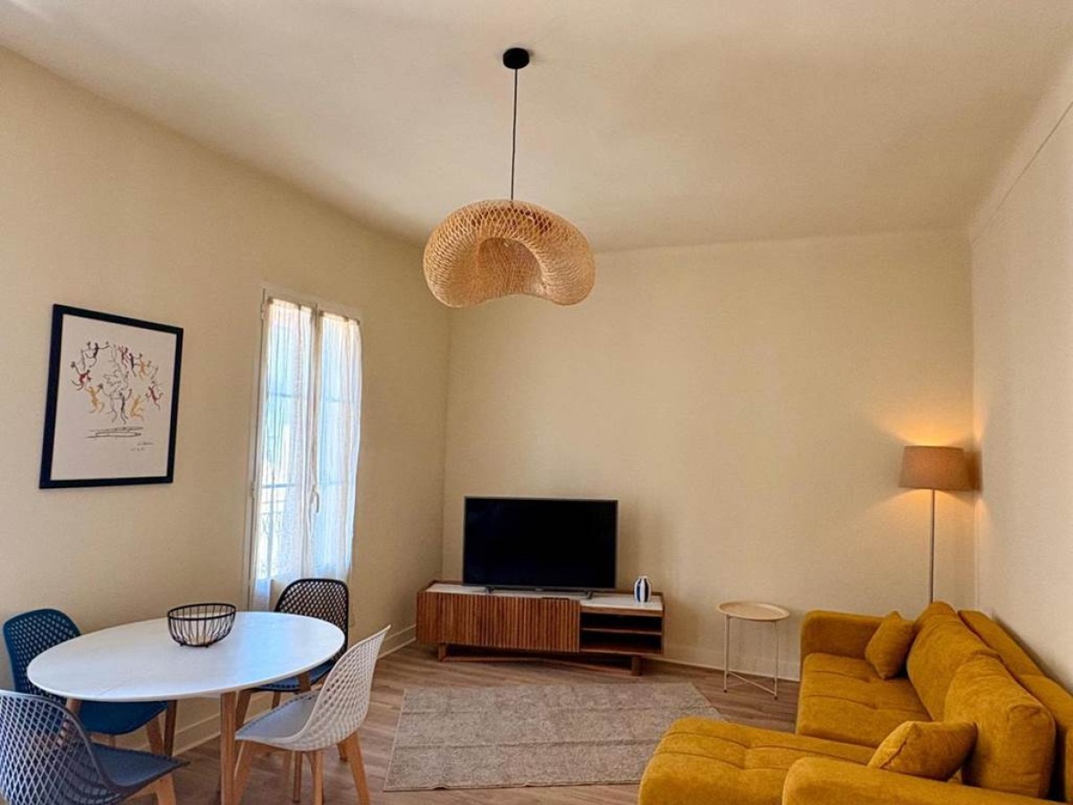 Hôtel de la Fontaine - Bonjour Fun