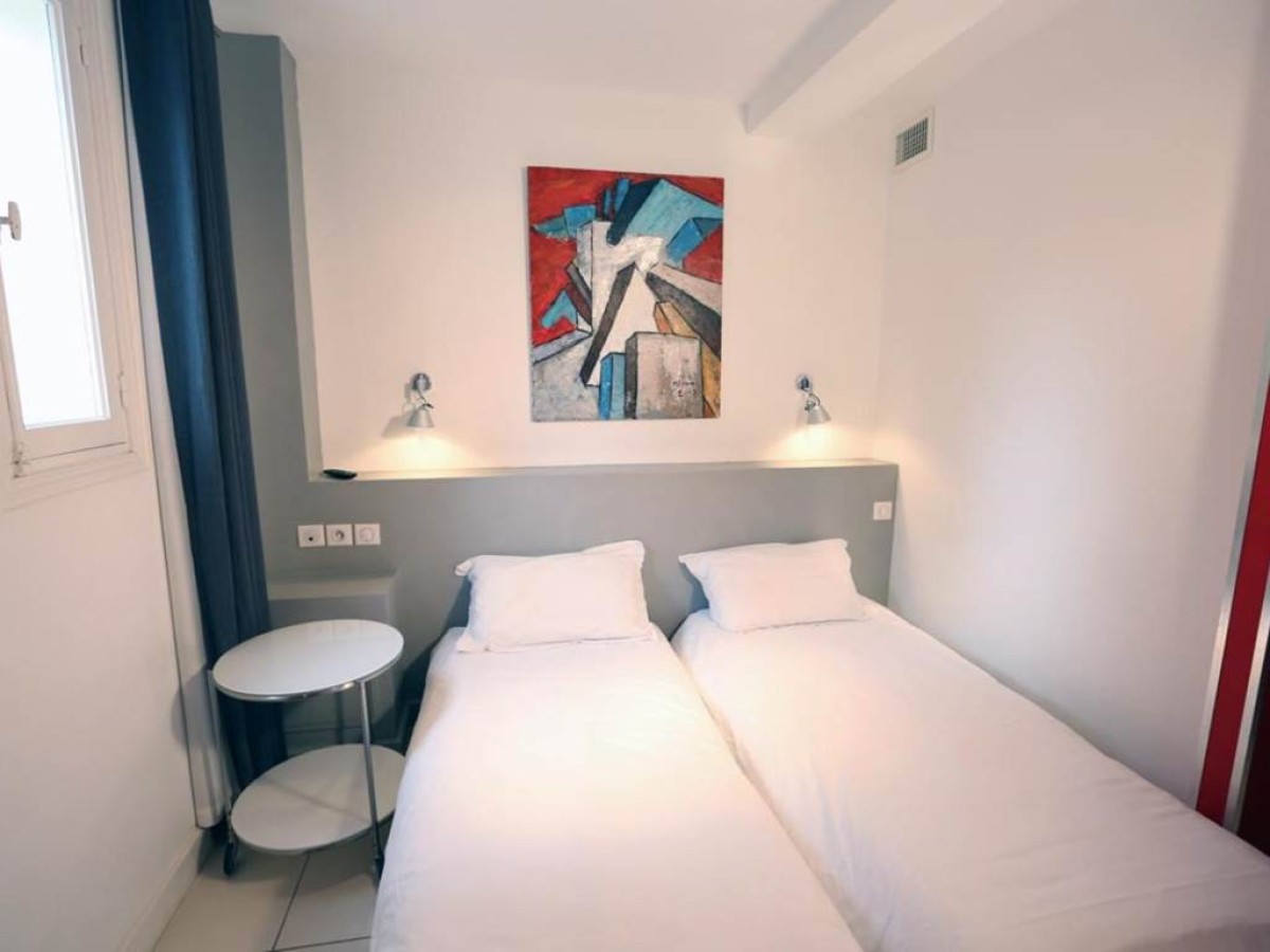 Hôtel de la Plage - HDLP - Bonjour Fun